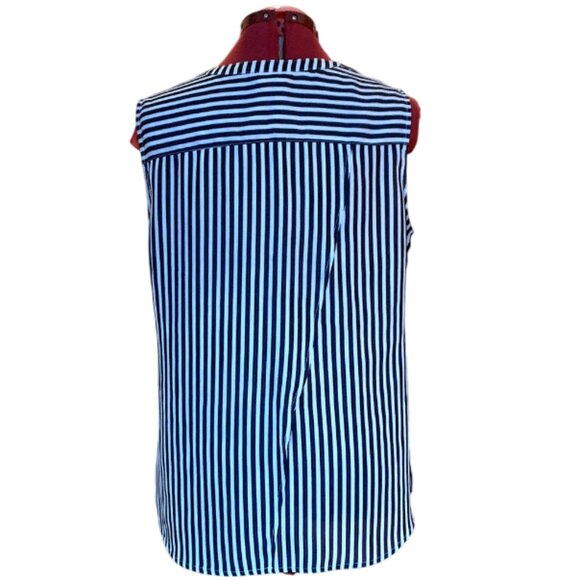 TERRA NOSTRA - Striped Sleeveless Button-Front Top with abstract print – Size L - Picture 10 of 13
